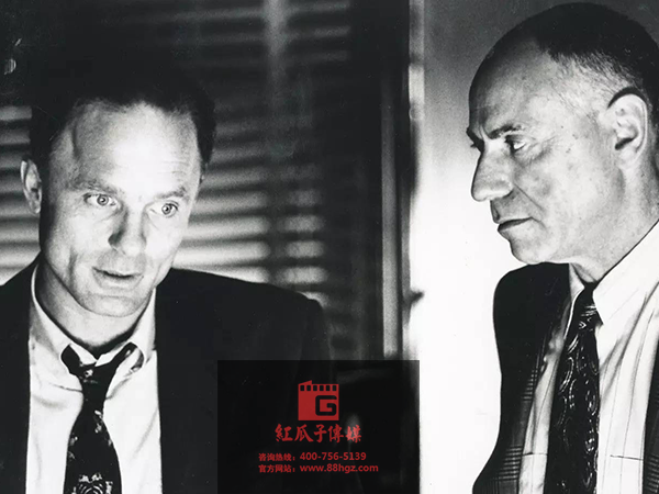 做好導演功課!跟著大衛(wèi)·馬梅學宣傳片制作 做好導演功課!跟著大衛(wèi)·馬梅學宣傳片制作